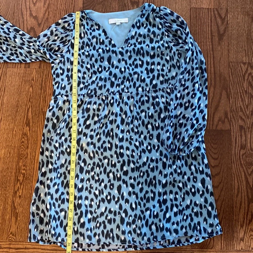 Loft Petites animal print v-neck long sleeve dress size XSP - Picture 9 of 11